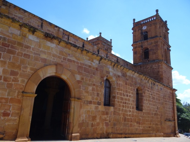 Le flanc de l’église